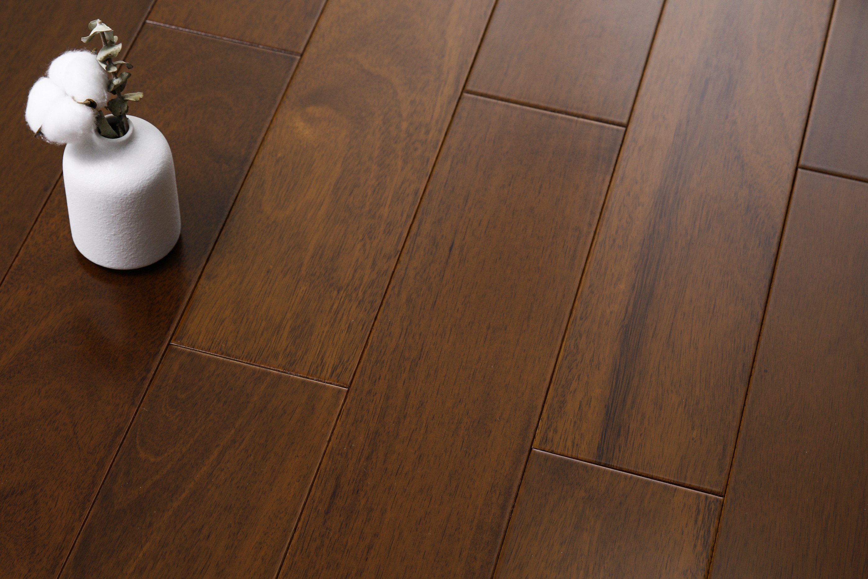 _H4A0641_眸目压缩