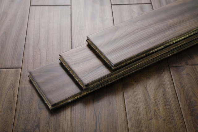 Piso de madeira maciça cor de nogueira, madeira natural de gafanhoto, peça inteira, piso de madeira para ambientes internos