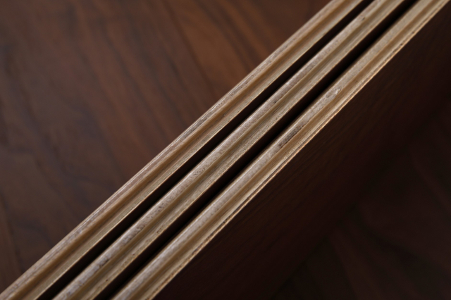 Vendas diretas da fábrica chinesa Pisos de madeira projetada multicamadas de nogueira Folheado de madeira cru Pisos de madeira multicamadas resistentes ao desgaste fosco