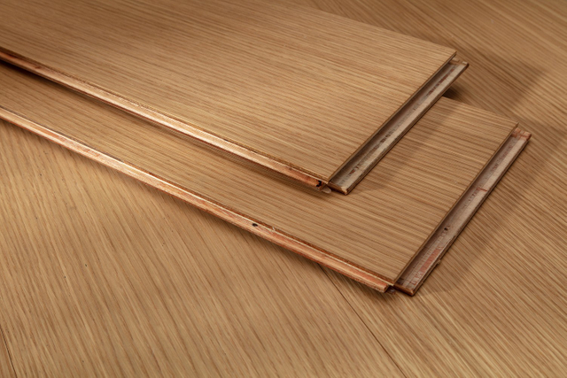 Folheado de madeira natural Pisos de madeira maciça multicamadas Teca Nogueira Carvalho Uso interno Pisos de madeira projetada à prova de umidade e resistente ao desgaste