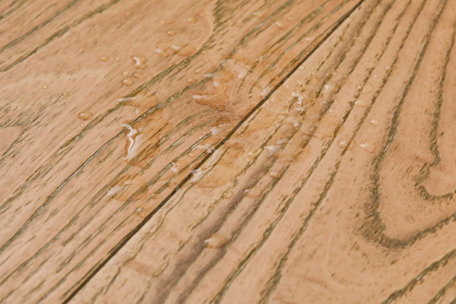 Piso de madeira sólida estilo casual moderno, cor de madeira natural, t&g, quarto interno, sala de estar, 610mm de comprimento, espinha de peixe