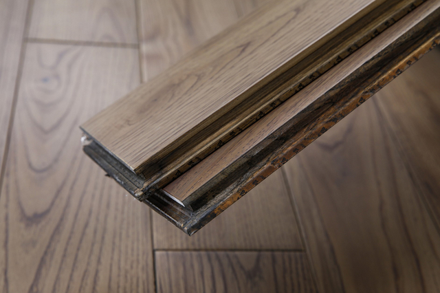 Vendas de loja de fábrica Pisos de madeira maciça de carvalho para cozinha Pisos de madeira de lei de 610 mm de comprimento Pisos interiores inacabados